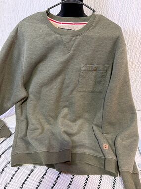 Coleman Olive Green Men's Crewneck Sweatshirt with Chest Pocket